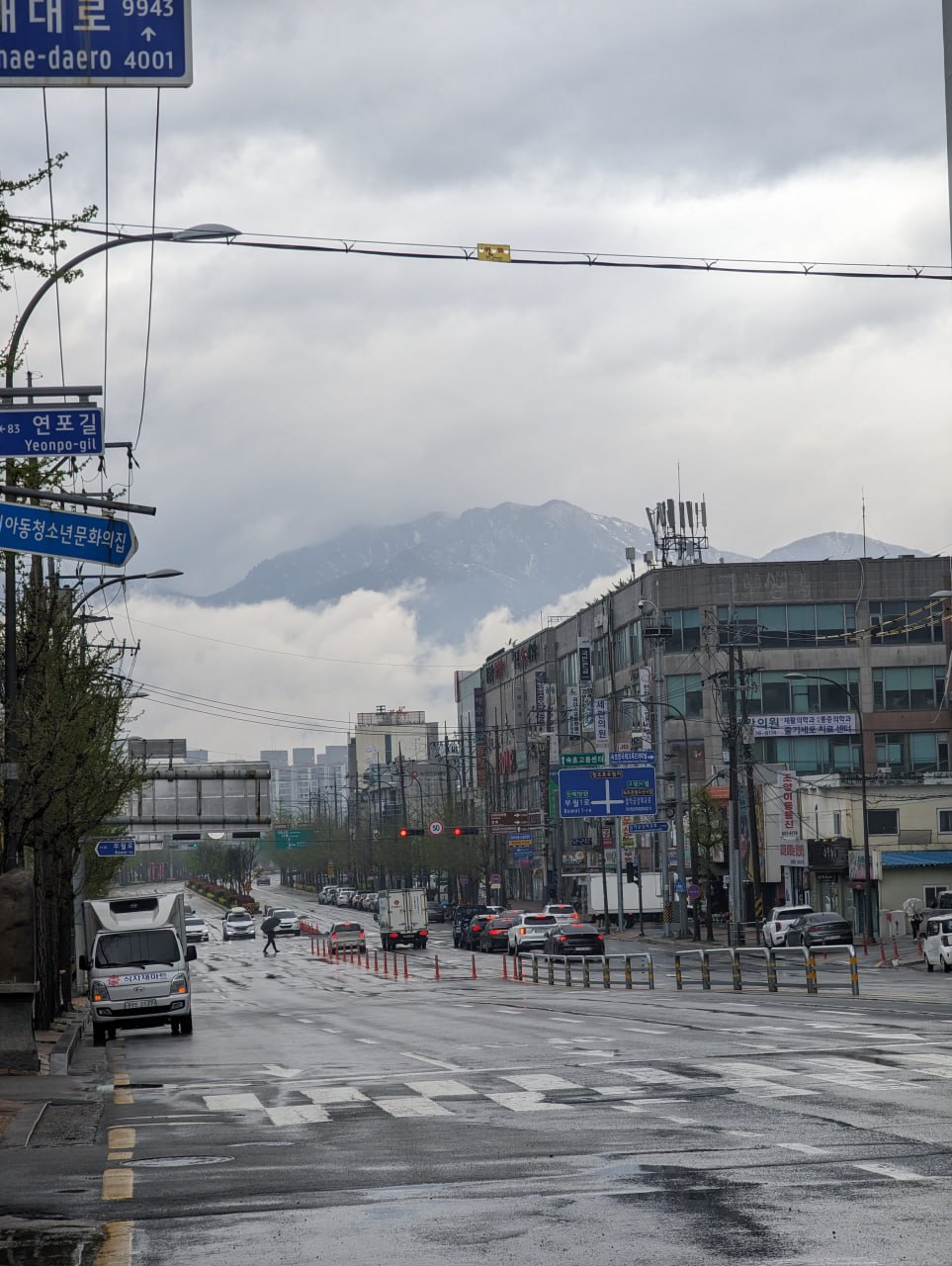 Тихий городок и парк в Корее