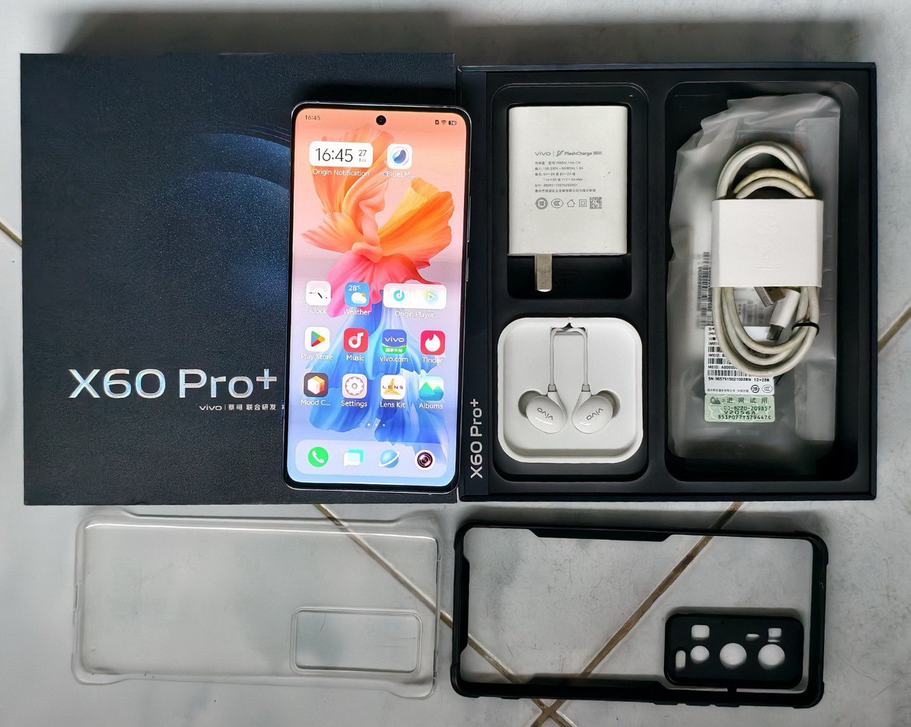 Продажа телефона с 5 камерами