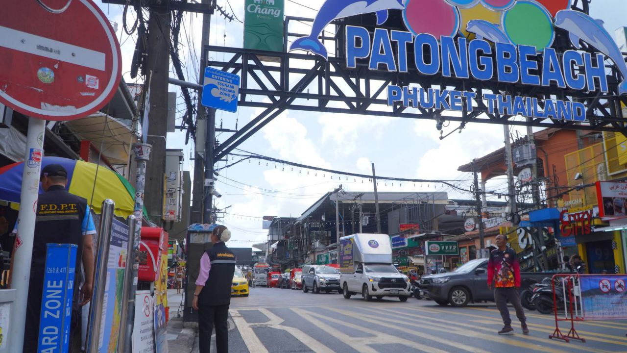 Тренировка эвакуации при цунами в Патонге