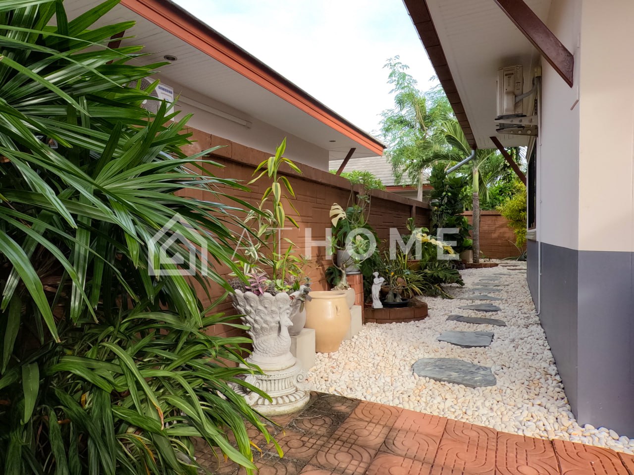 Срочная продажа виллы в Паттайе