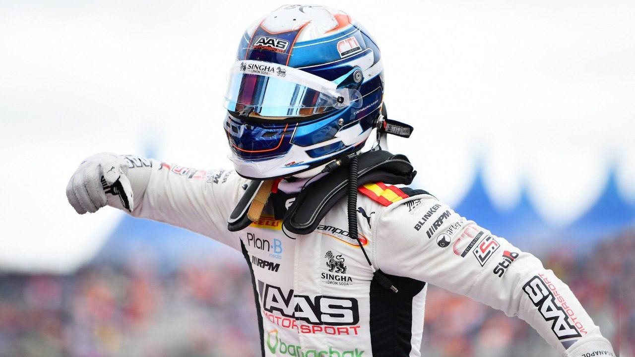 Тайский гонщик выиграл спринт в Формуле