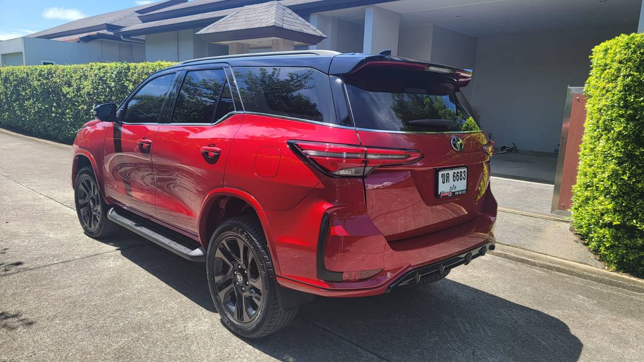 Продажа автомобиля Toyota 2023