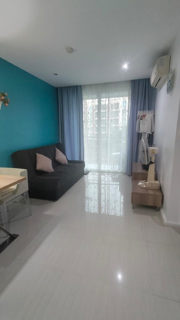 Аренда квартиры с видом на бассейн