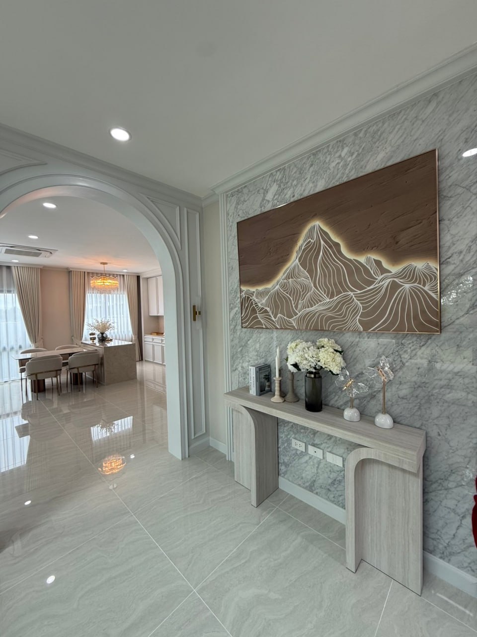 Продажа двухэтажной виллы в новом посёлке