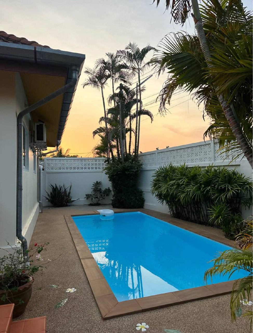 Аренда дома с бассейном и садом