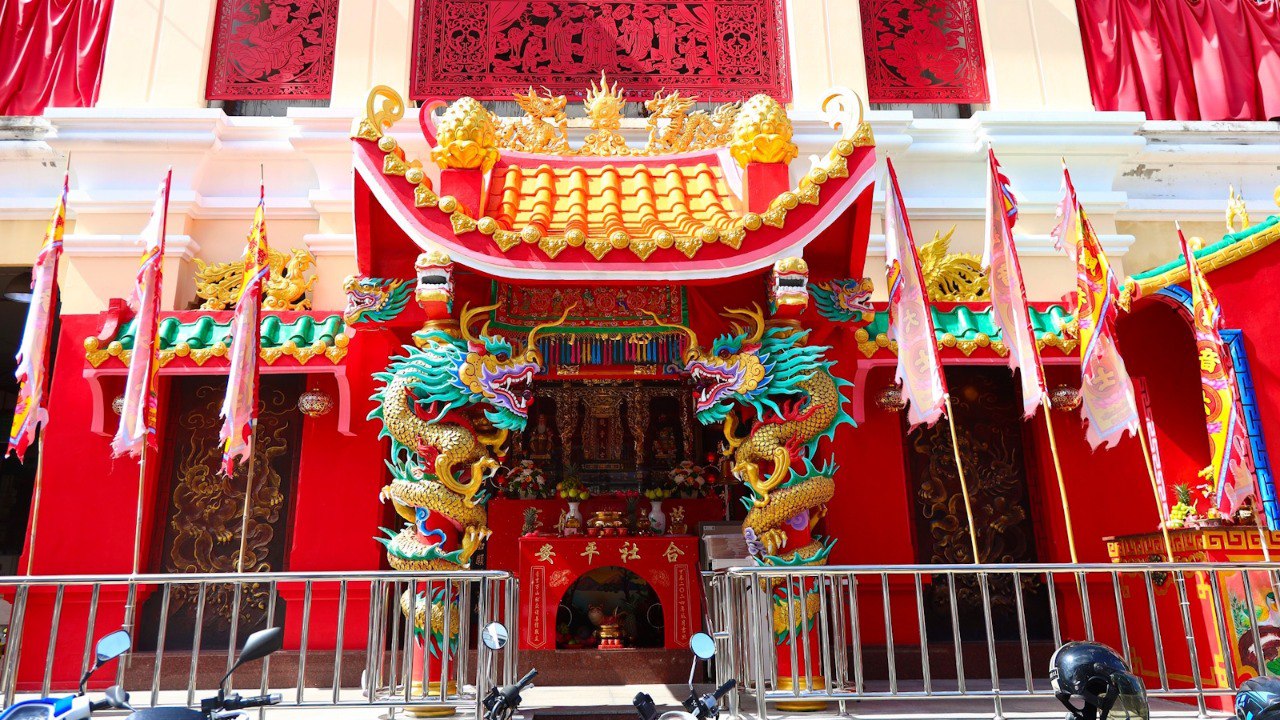 Парад фестиваля голодных духов на Пхукете