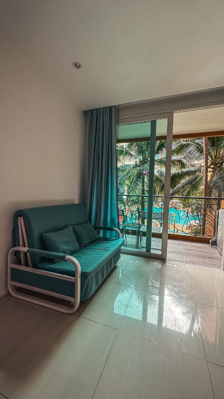 Аренда квартиры с видом на бассейн