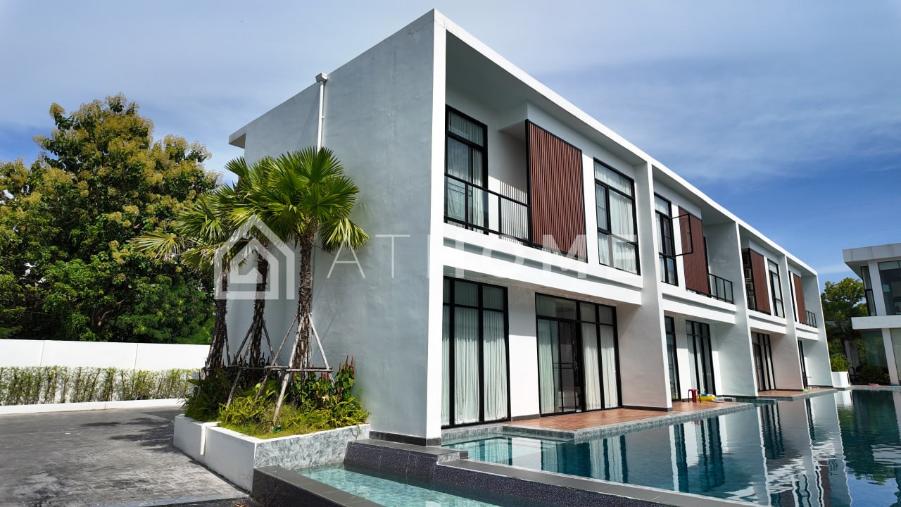 Продажа таунхауса с бассейном в Таиланде