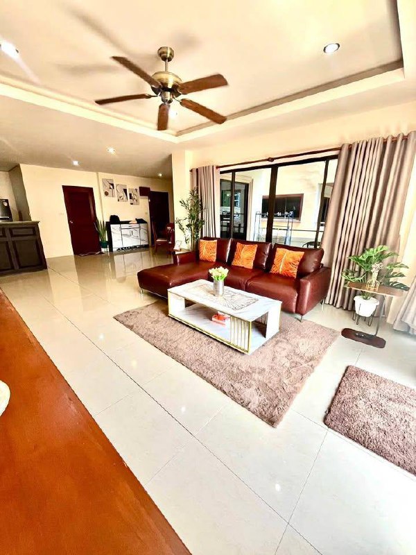 Аренда просторного кондо в Патонге