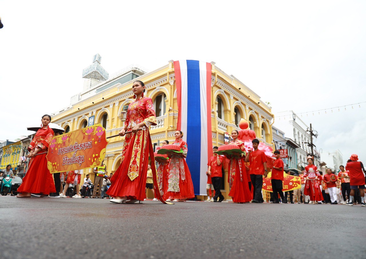 Фестиваль голодных духов на Пхукете