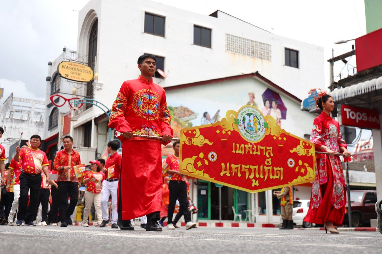 Фестиваль голодных духов на Пхукете