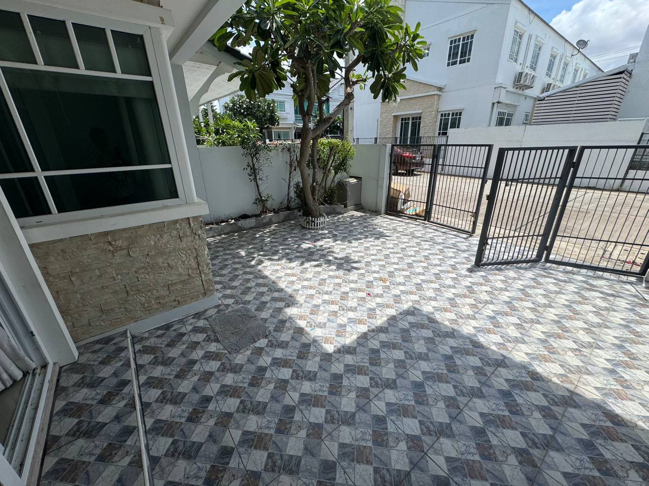 Сдача дома в Бристол Парк