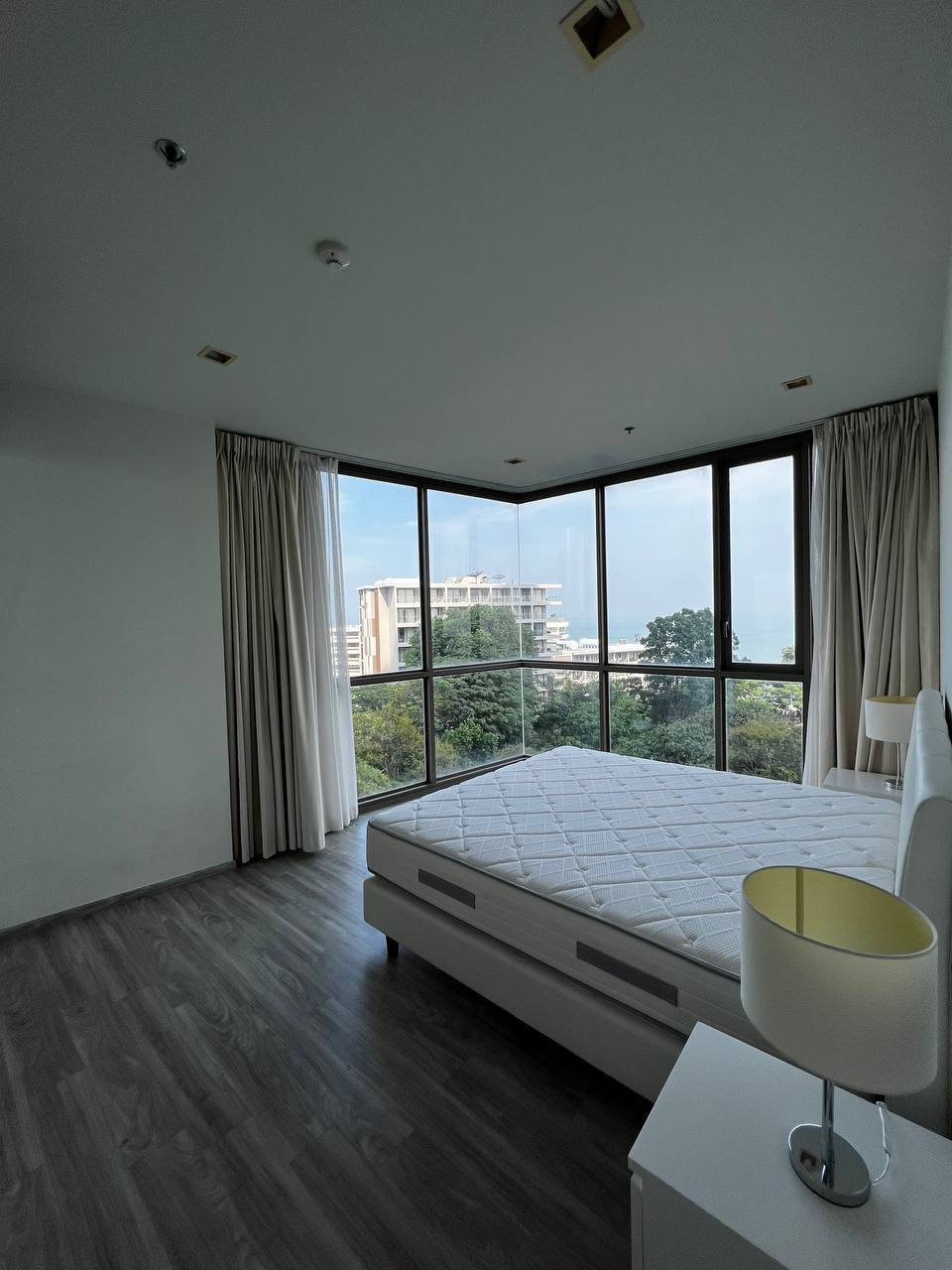 Сдача угловой квартиры с видом на море