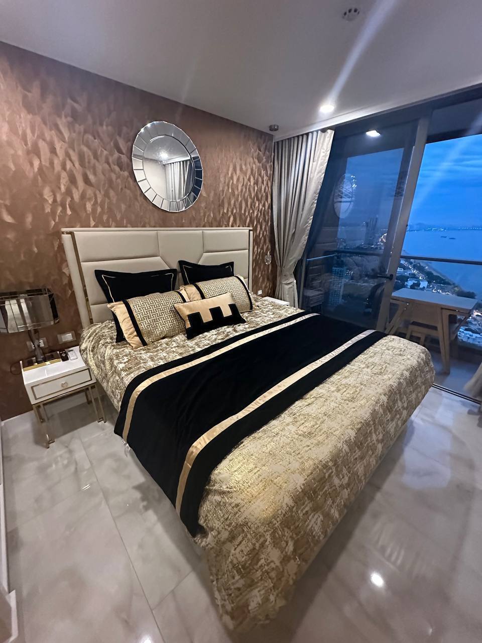 Аренда премиум-кондо на первой линии моря