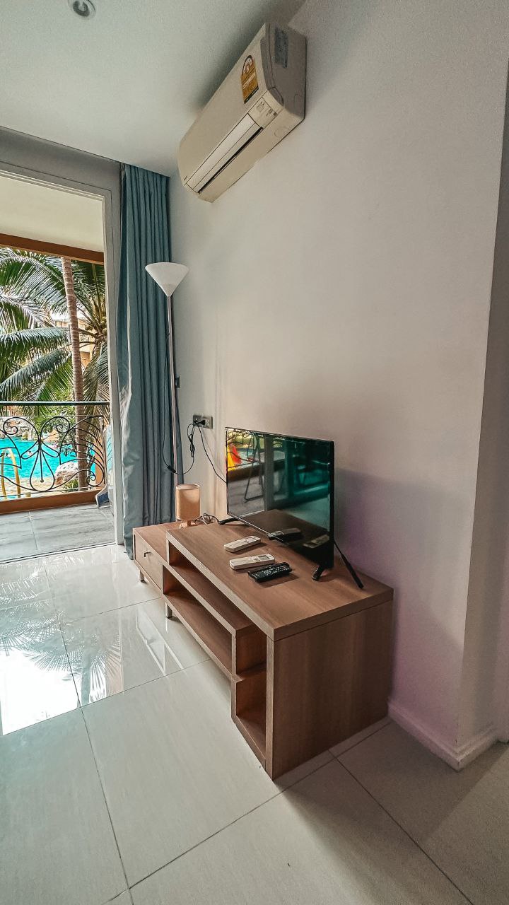 Аренда квартиры с видом на бассейн