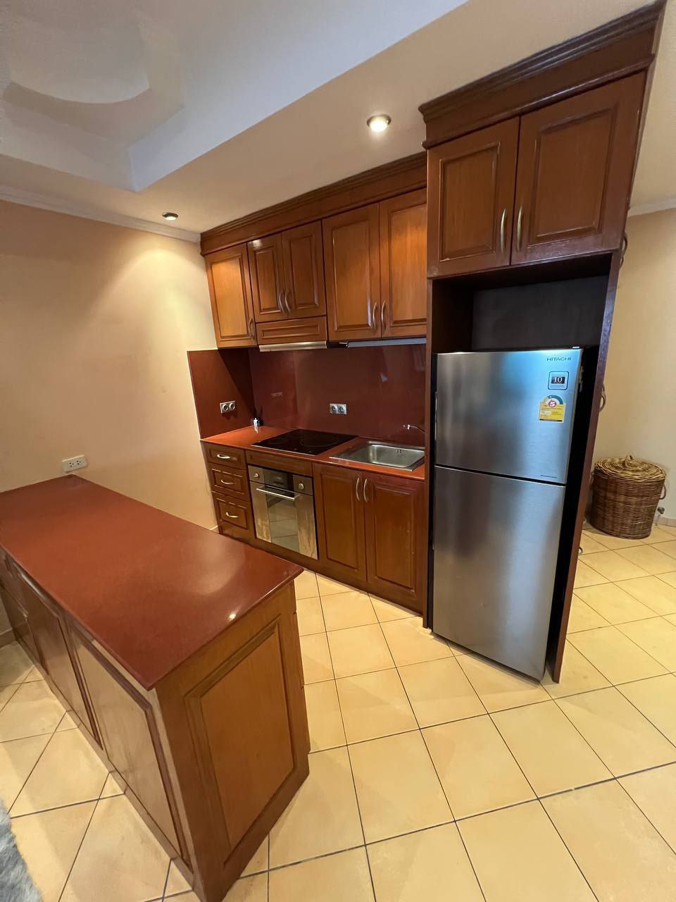 Аренда студии с видом на море