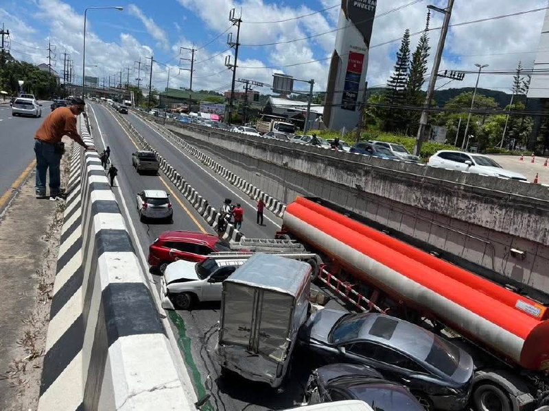 Массовая авария в туннеле на Пхукете