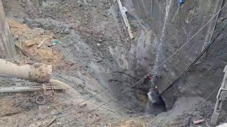 Обвал грунта из-за строительства метро