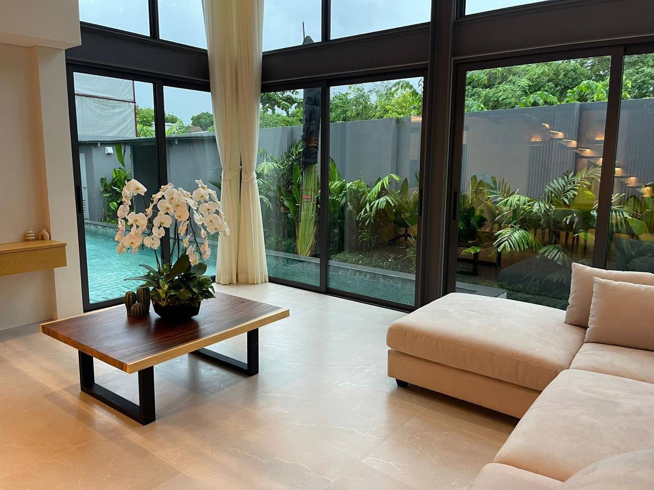 Аренда новой виллы на год