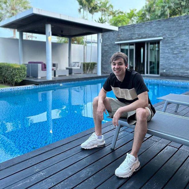 Скандал с блогером в Таиланде