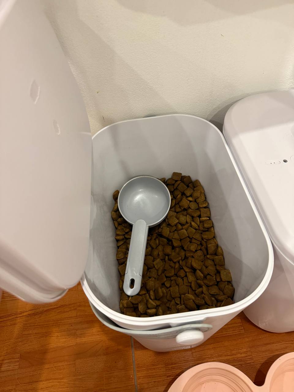 Срочная продажа вакуумных боксов для корма