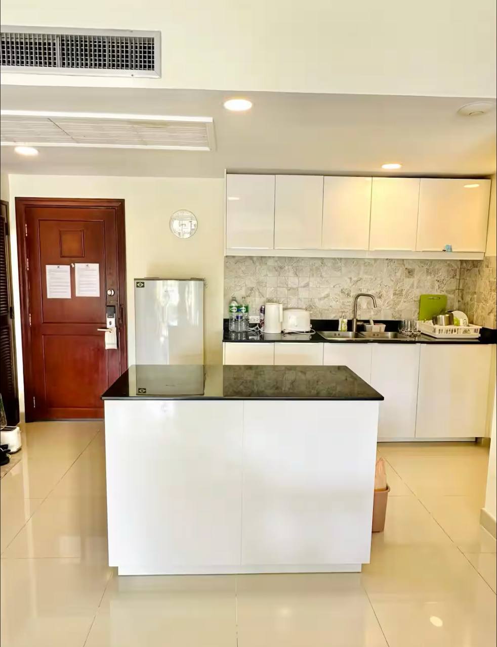 Апартаменты на гольф-поле в лагуне