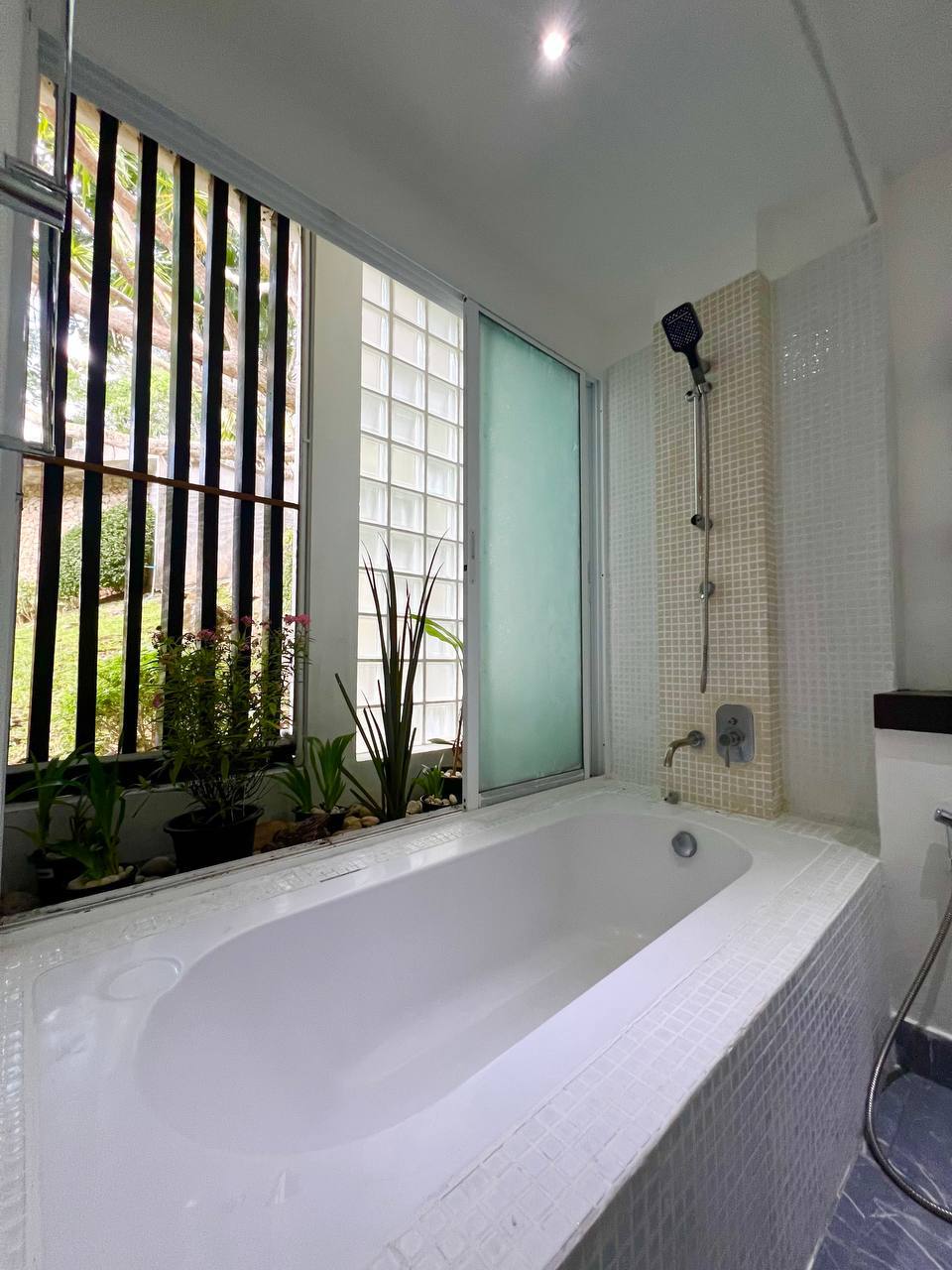 Аренда просторной квартиры в Камале