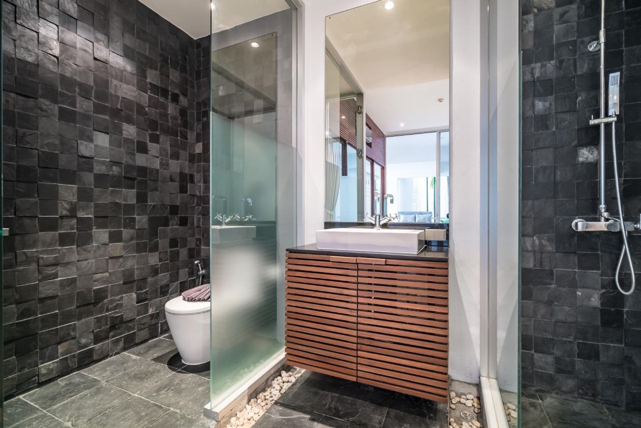 Аренда апартаментов с бассейном в Сурине