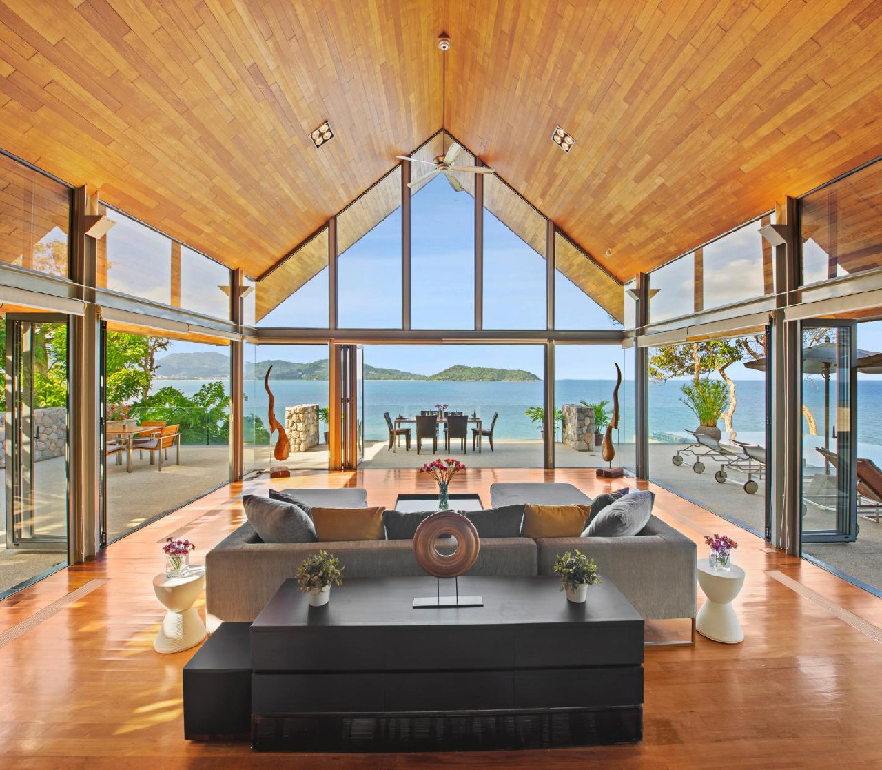 Посуточная аренда виллы с видом на море