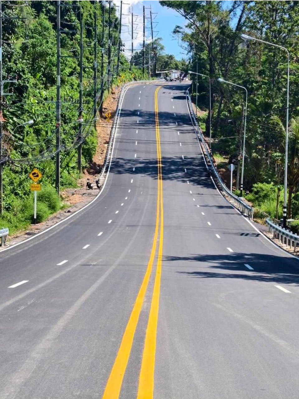 Дорожные работы на трассе Патонг-Камала