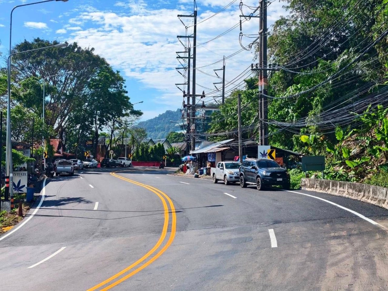 Дорожные работы на трассе Патонг-Камала