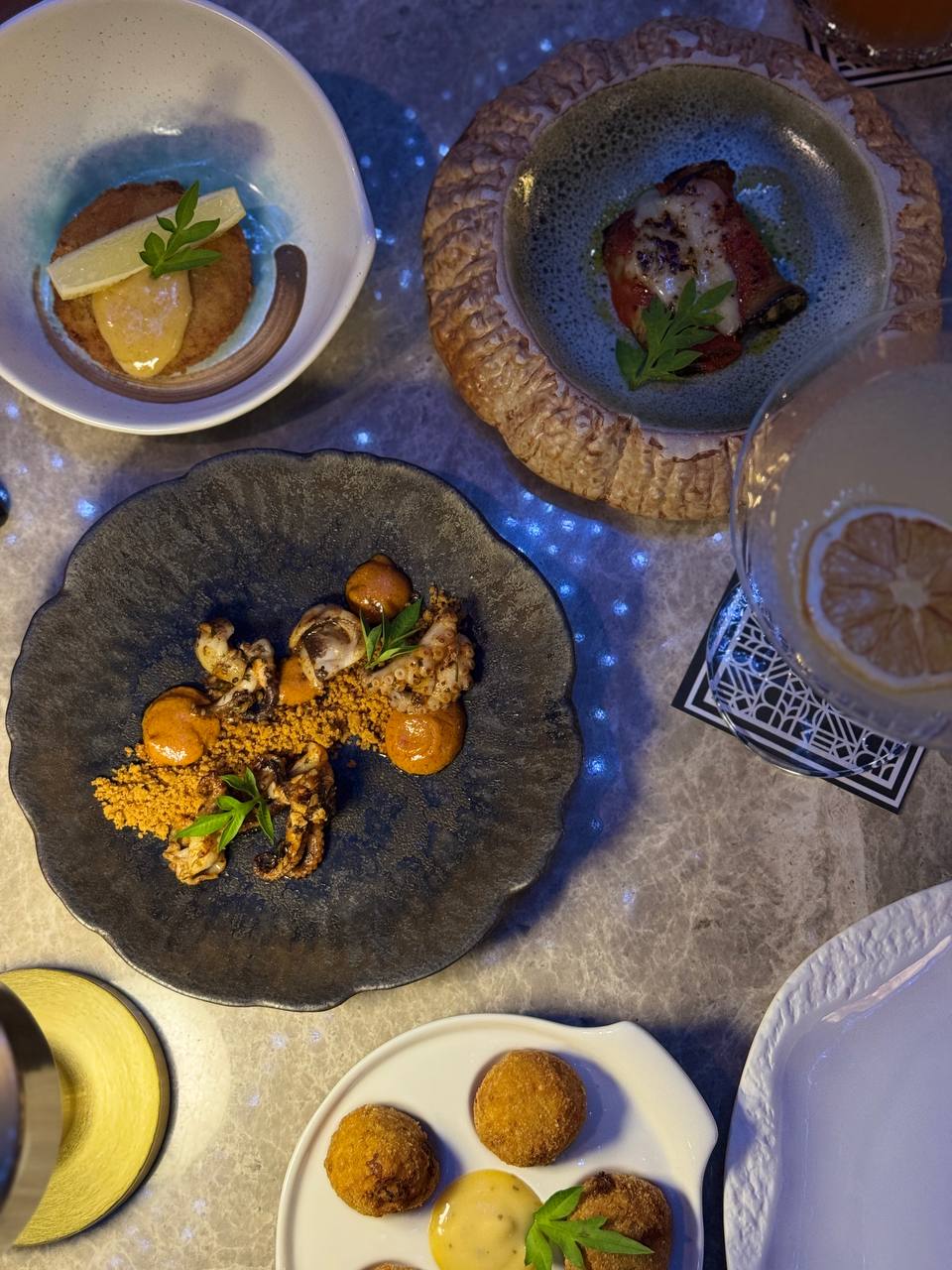 Романтический бар на крыше отеля