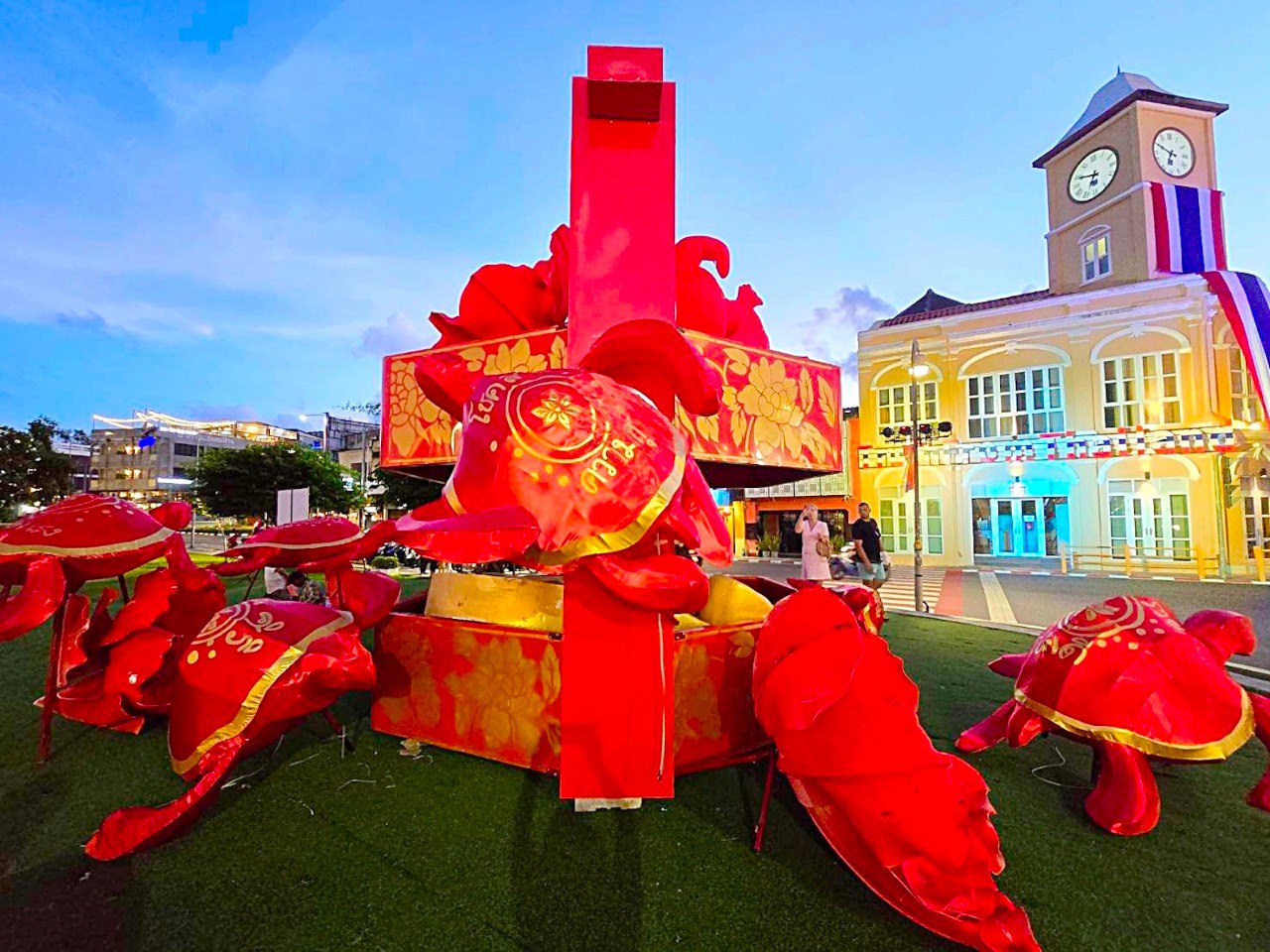 Фестиваль голодных духов на Пхукете