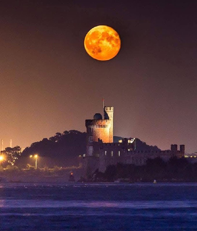 Полнолуние и лунное затмение в сентябре 2025