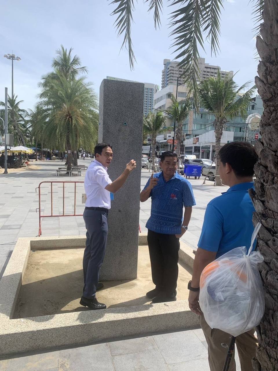 Обновление пляжа и новый автовокзал в Паттайе