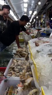Рынок морепродуктов Равай