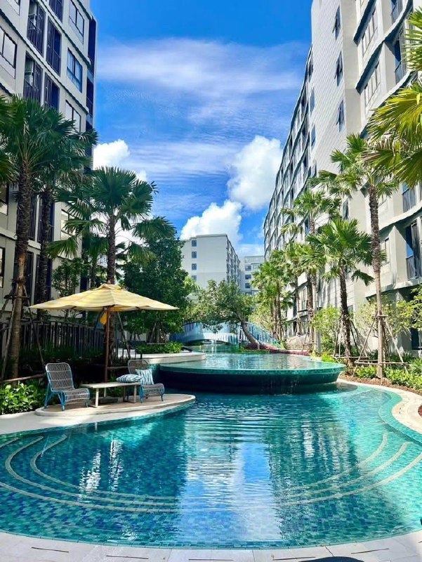 Просторная квартира с бассейном и парковкой