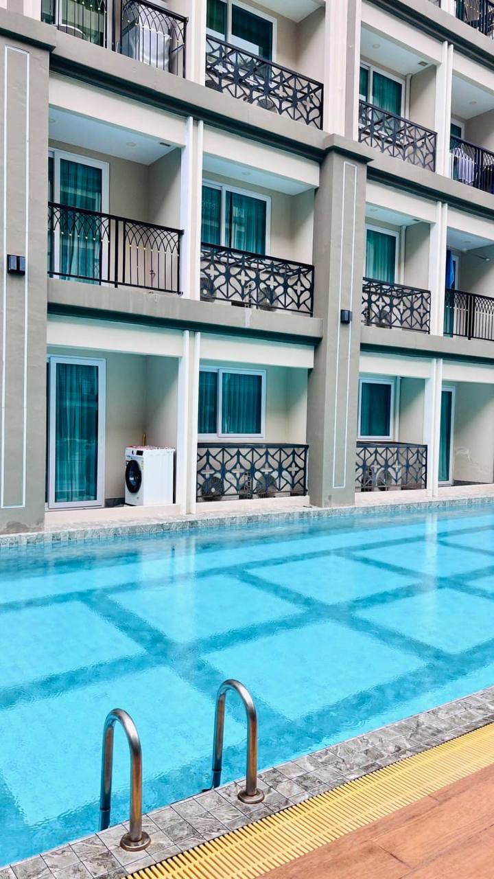 Аренда квартиры с выходом к бассейну