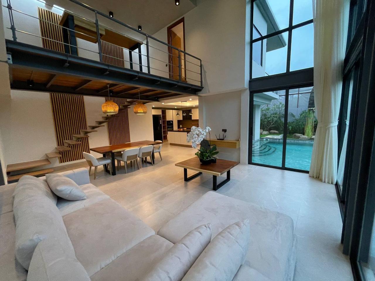 Аренда новой виллы на год