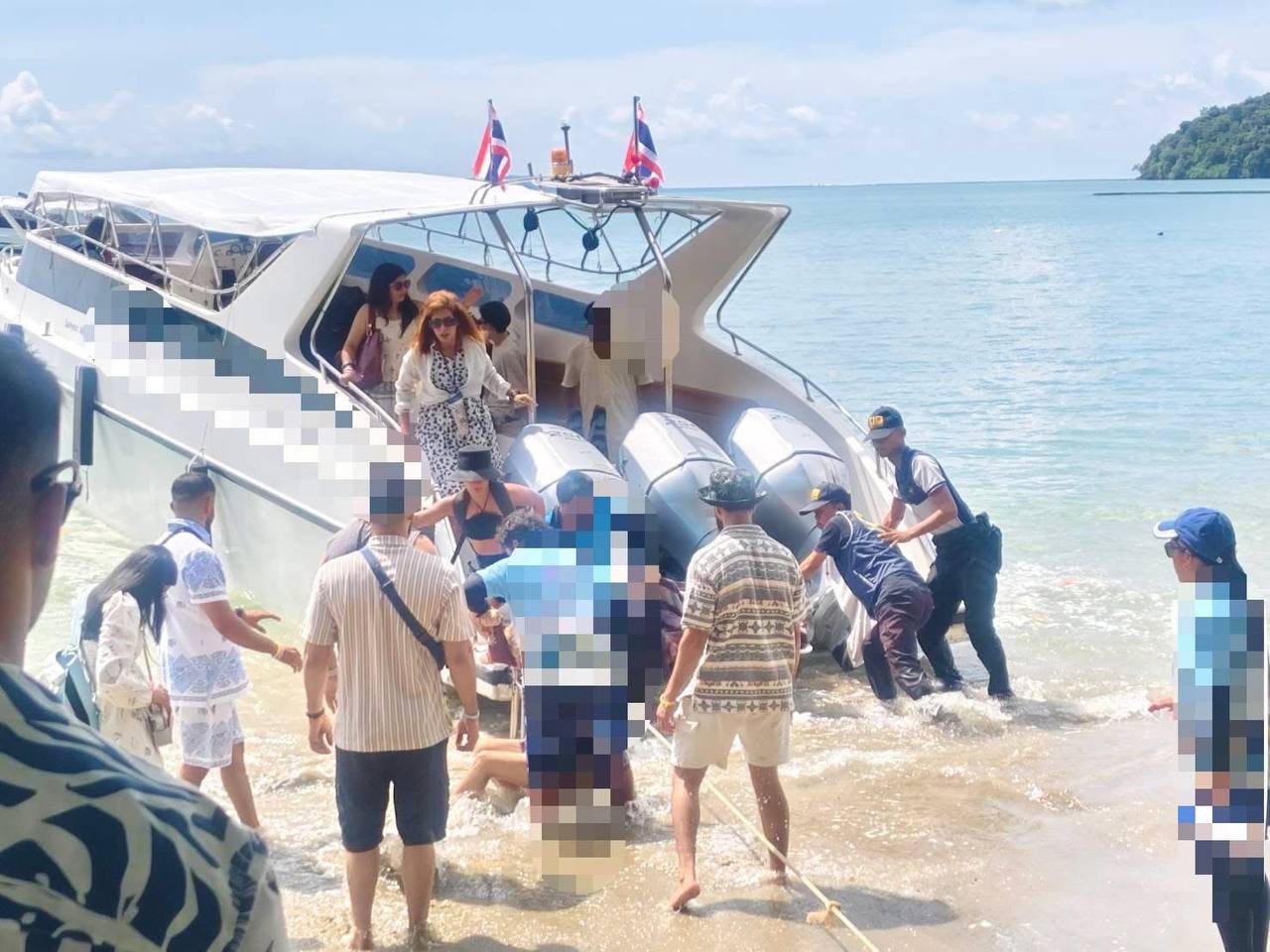 Туристка спасена от винта лодки на Пхукете
