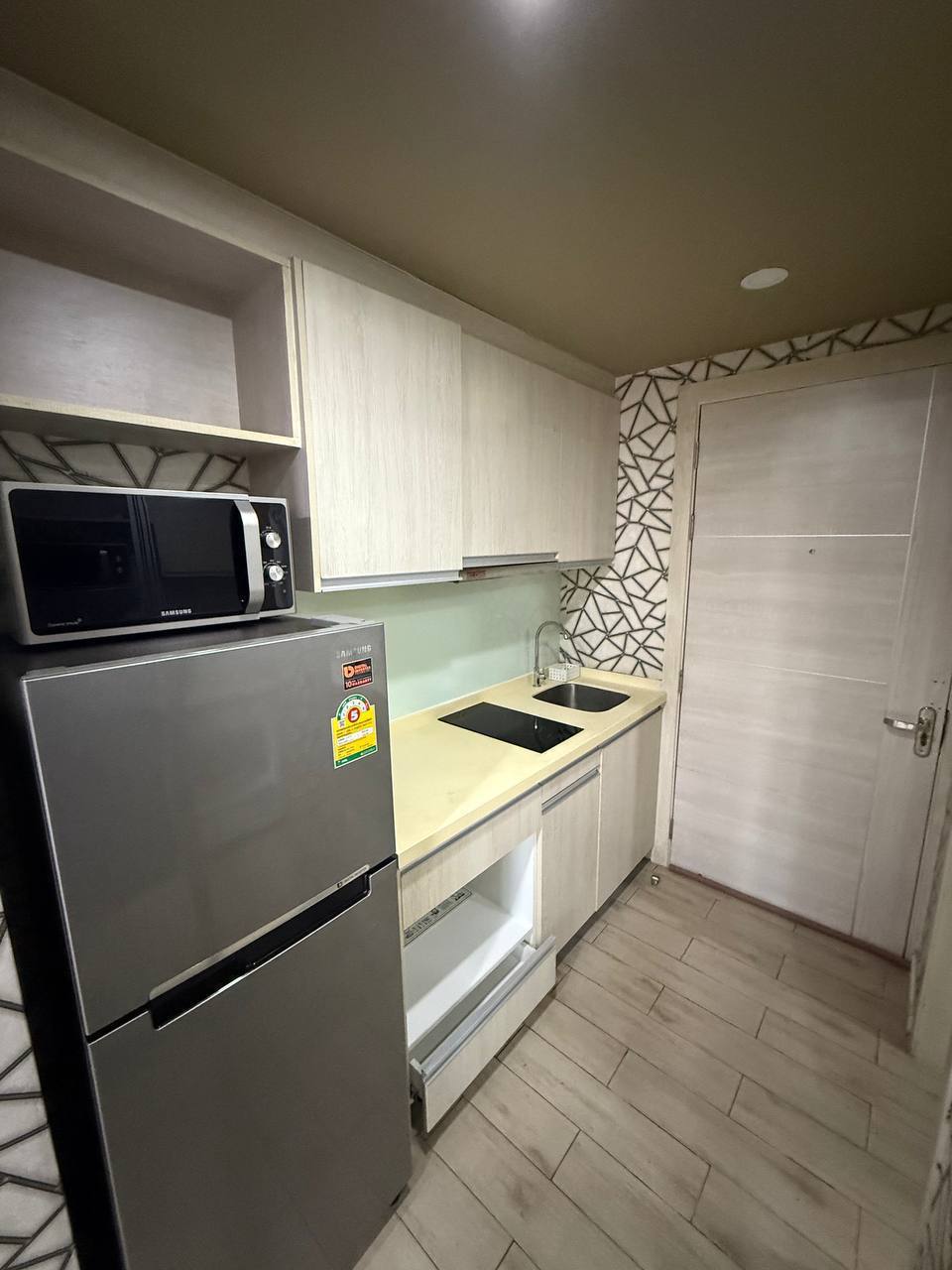 Стильная студия в аренду в Паттайе