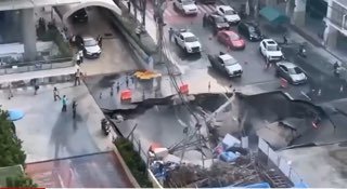Обвал улицы в Бангкоке
