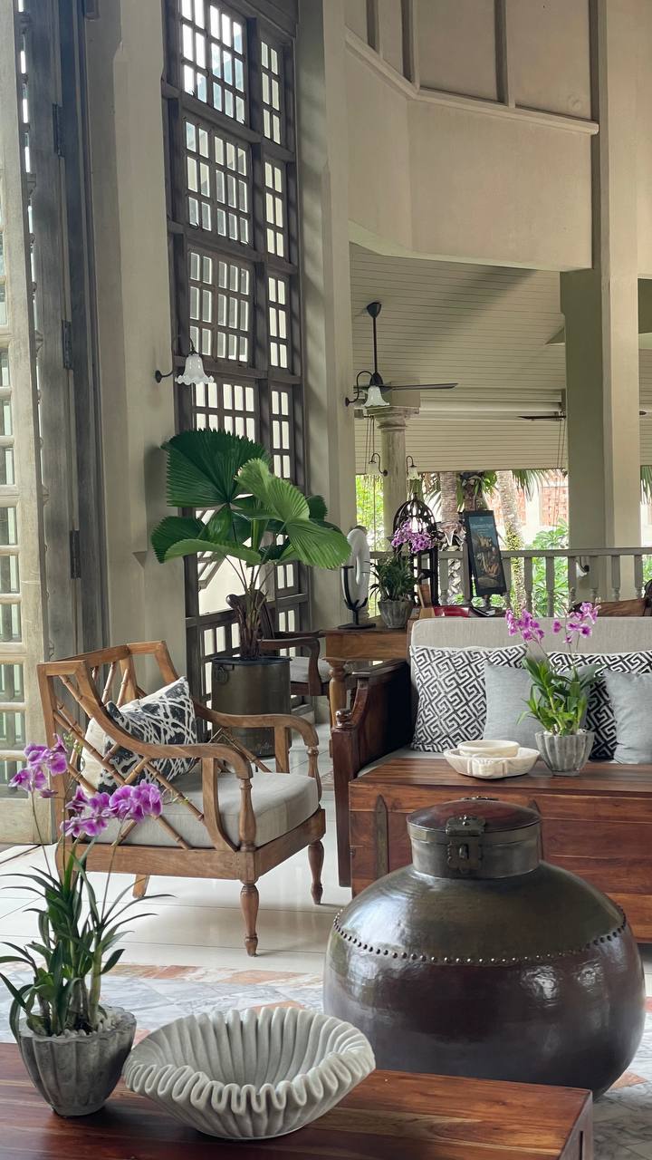 Резорт на берегу моря с активностями