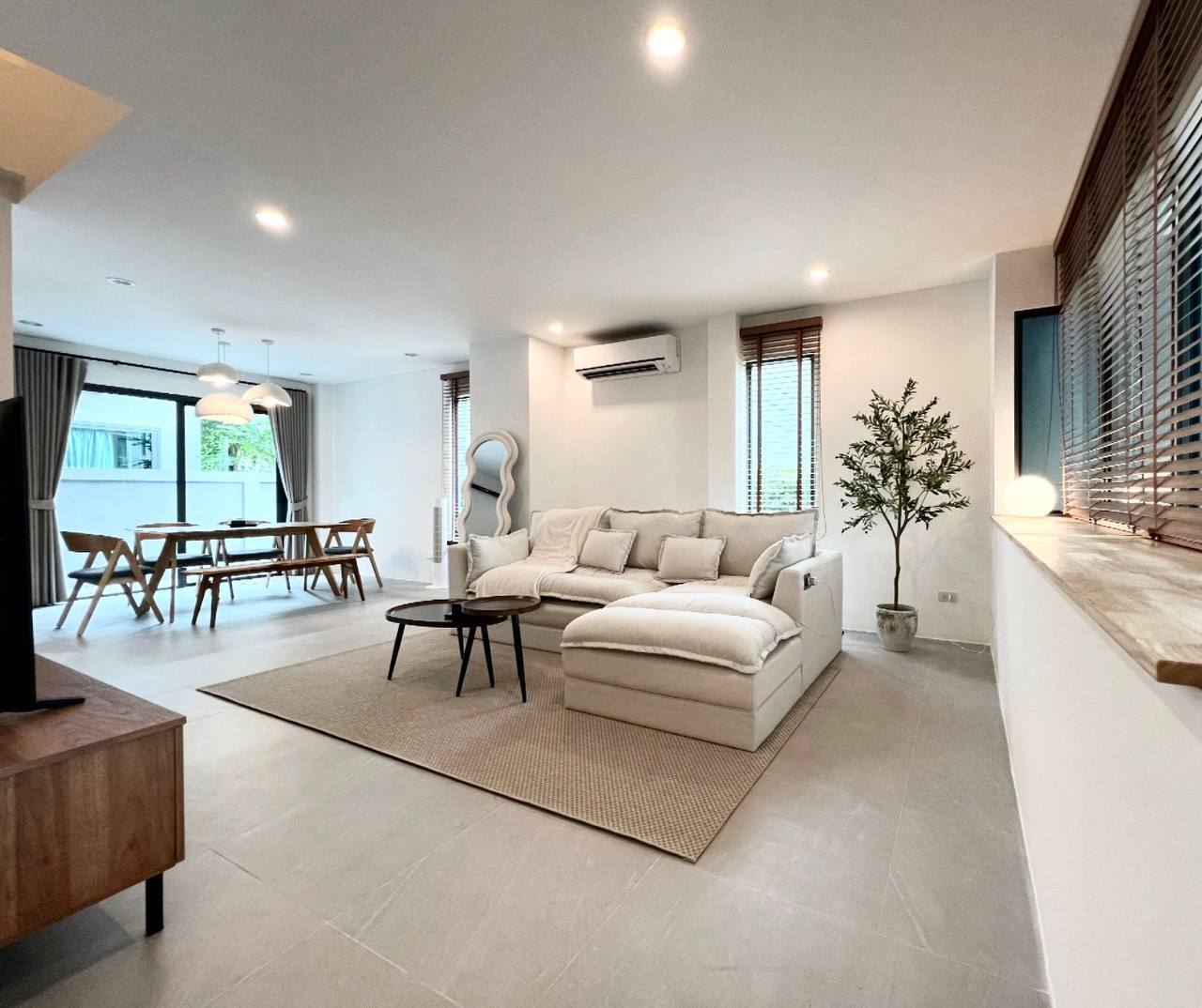 Аренда современного таунхауса