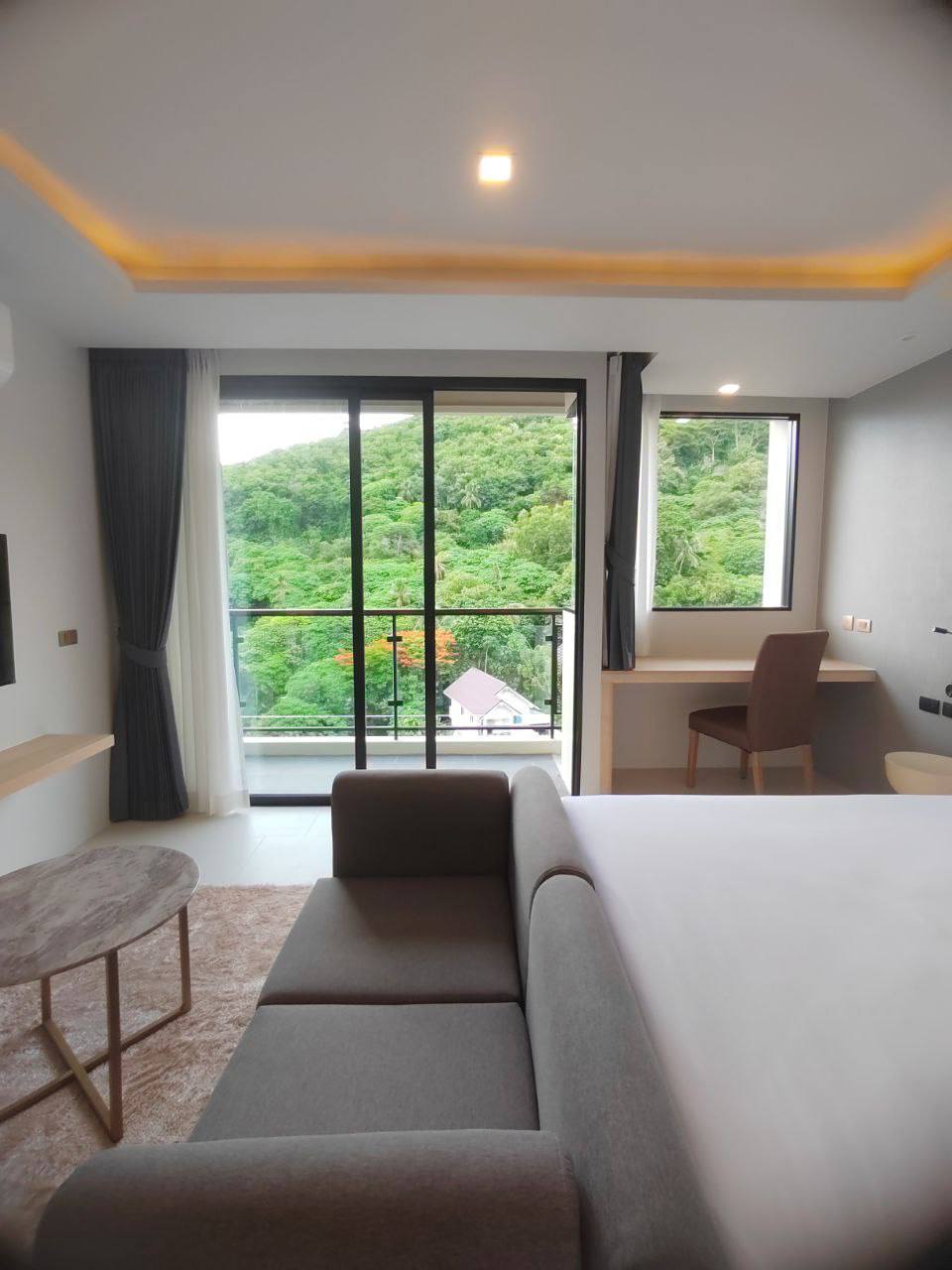 Сдаются студии в новом кондо