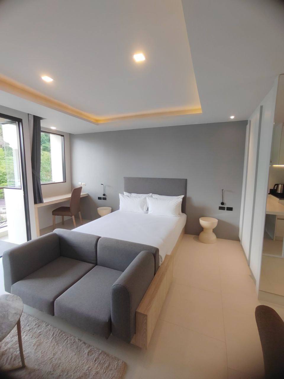 Сдаются студии в новом кондо