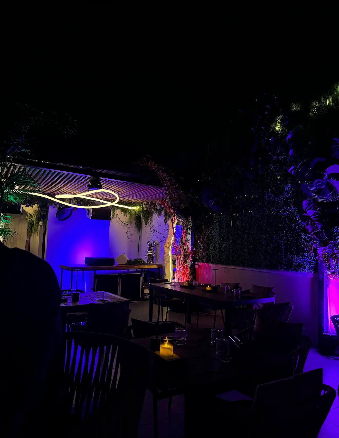 Акции на суши и кальян в ресторане