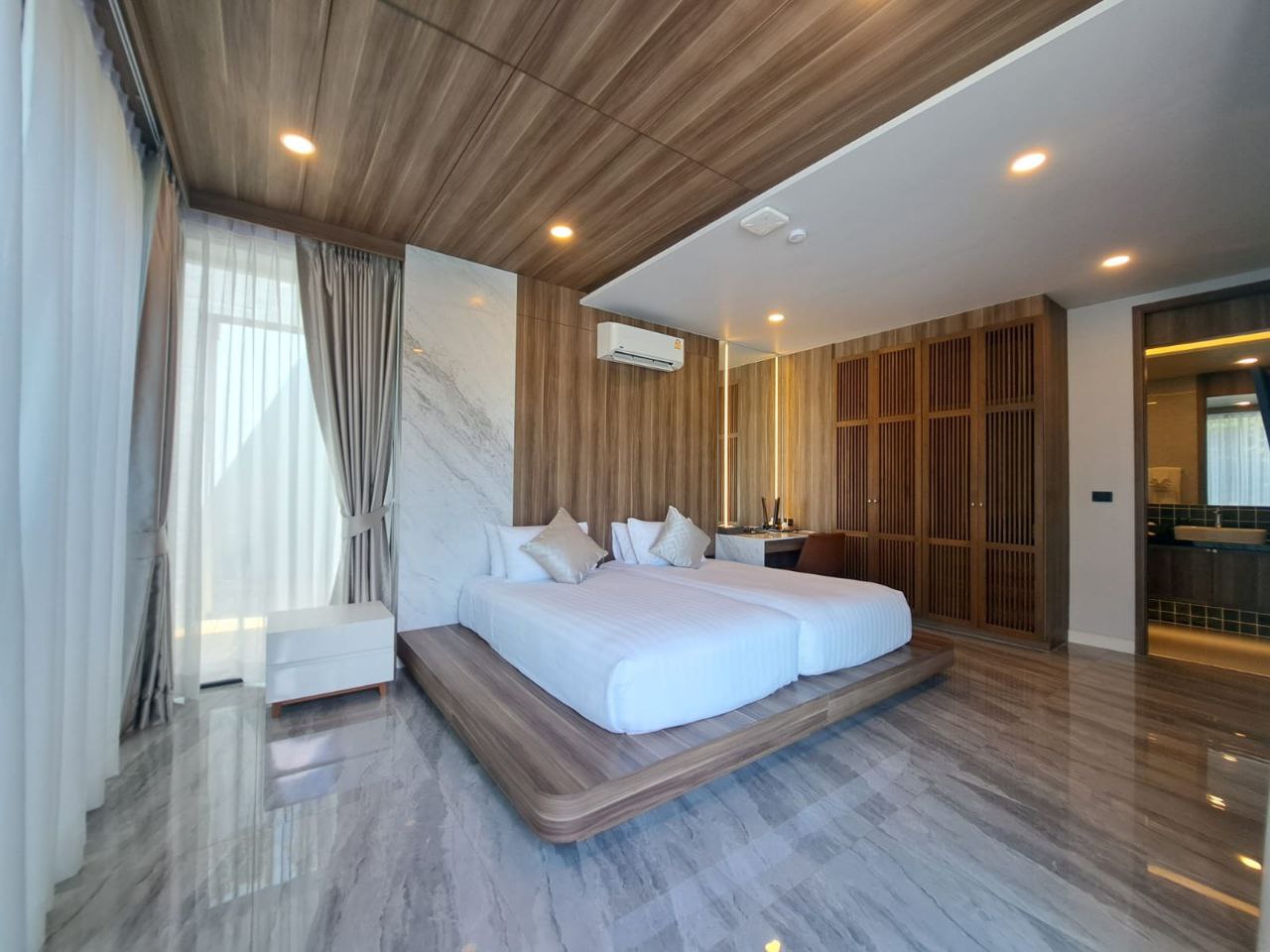 Аренда современной виллы на Най-Харн