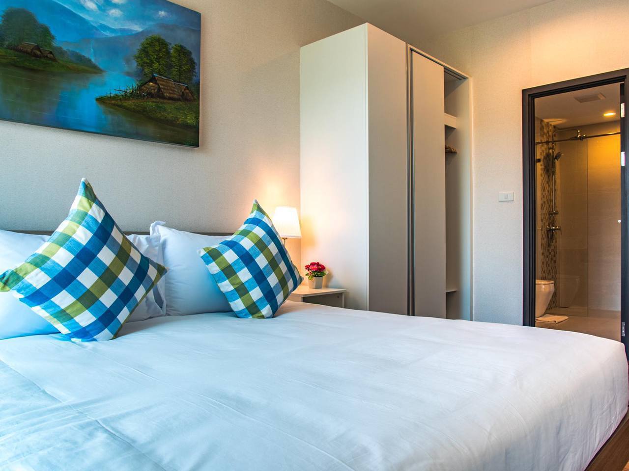 Аренда еврооднушки на набережной