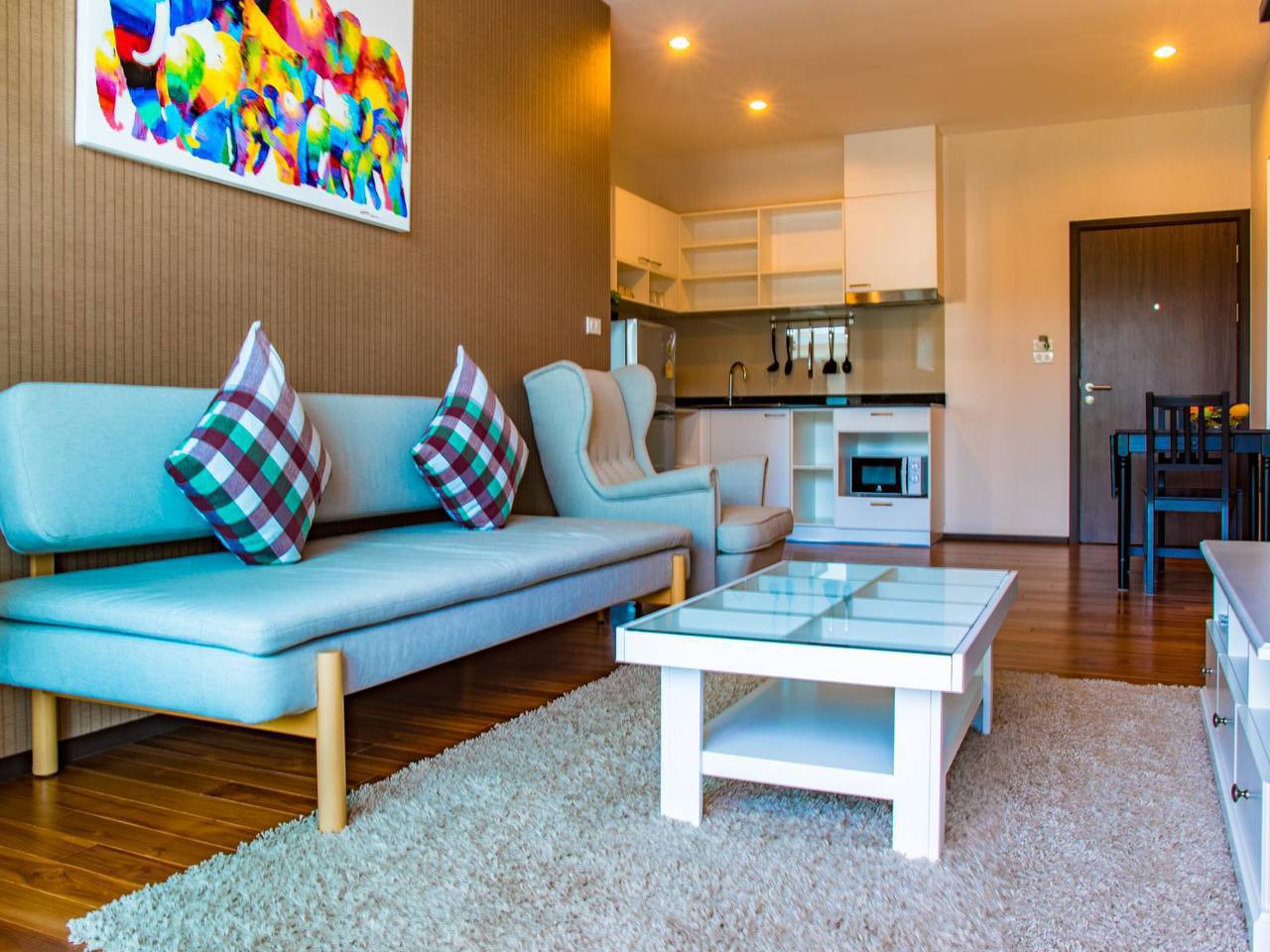 Аренда еврооднушки на набережной